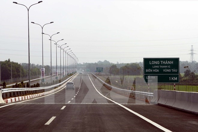 Thi công 3 gói thầu cuối cao tốc Bến Lức-Long Thành dài hơn 25km thi cong 3 goi thau cuoi cao toc ben luc long thanh dai hon 25km