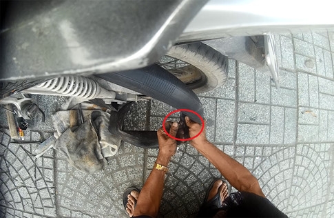 Vá xe kiểu "cướp cạn" giữa trung tâm TP Hồ Chí Minh va xe kieu cuop can giua trung tam tp ho chi minh