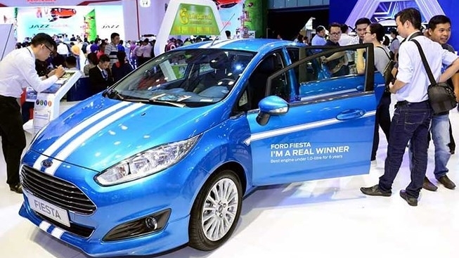 Thuế ô tô nhập khẩu sắp về 0%, vẫn tranh cãi kịch liệt