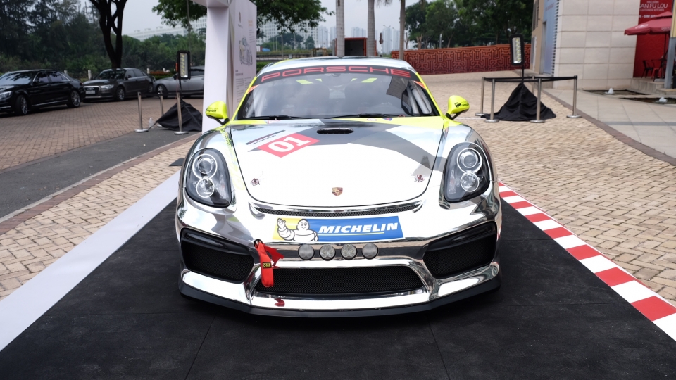 Tận mắt chiêm ngưỡng Cayman GT4 Clubsport tại TP Hồ Chí Minh tan mat chiem nguong cayman gt4 clubsport tai tp ho chi minh