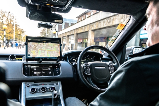 jaguar land rover day manh phat trien va thi diem xe tu hanh