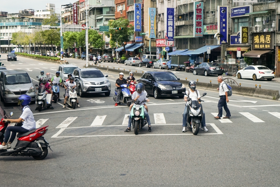 Đô thị không tắc đường: Bí quyết ở đâu? do thi khong tac duong bi quyet o dau