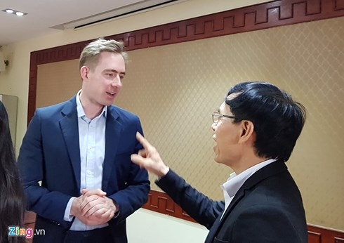 Cuộc chiến taxi: Định danh rõ ràng Uber, Grab và “quản” như taxi cuoc chien taxi dinh danh ro rang uber grab va quan nhu taxi