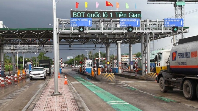 Thủ tướng chỉ đạo: Dừng thu phí, xử lý dứt điểm BOT Cai Lậy