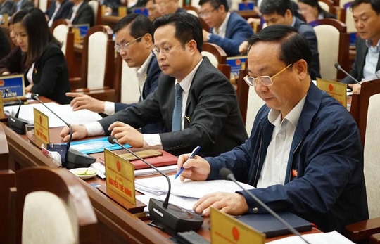 Hà Nội "quyết" tăng phí thuê vỉa hè, lòng đường tới 300% ha noi quyet tang phi thue via he long duong toi 300