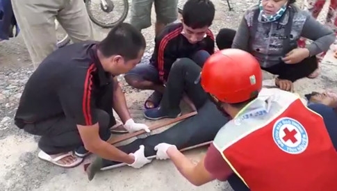 Nhóm tình nguyện SOS Sài Gòn: Cứu nạn đêm khuya miễn phí nhom tinh nguyen sos sai gon cuu nan dem khuya mien phi