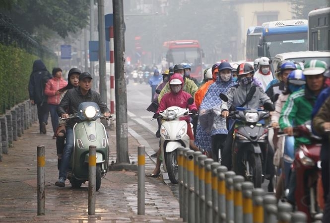 Hà Nội đề xuất "phạt nguội" vi phạm lòng đường, vỉa hè ha noi de xuat phat nguoi vi pham long duong via he