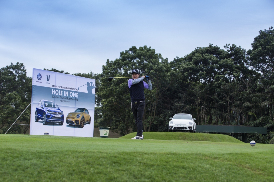 Giải golf Volkswagen VanTri Club Championship 2017: Ai sẽ là chủ nhân của cặp đôi giải thưởng khủng? giai golf volkswagen vantri club championship 2017 ai se la chu nhan cua cap doi giai thuong khung