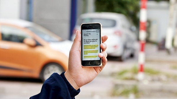 Được gì sau 2 năm thí điểm Uber, Grab?
