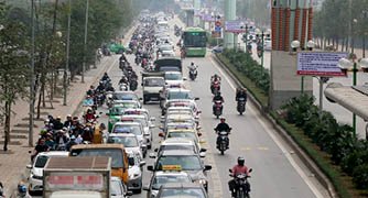 Hà Nội làm dải phân cách cứng phục vụ xe buýt nhanh