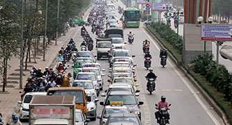 Thủ tướng yêu cầu xử lý nghiêm việc lấn làn xe buýt nhanh