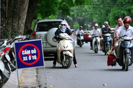 Đau đầu tìm được chỗ đỗ xe