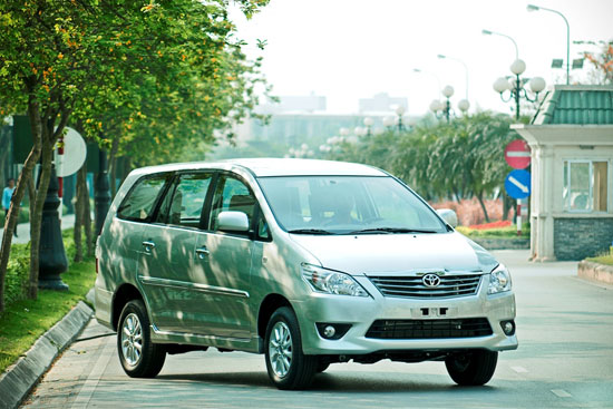 Toyota Innova 2013