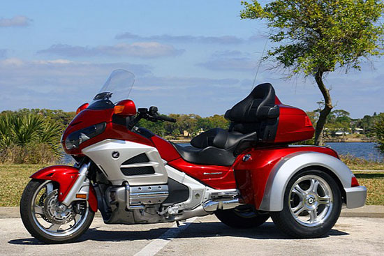 Honda Gold Wing 3 b&aacute;nh
