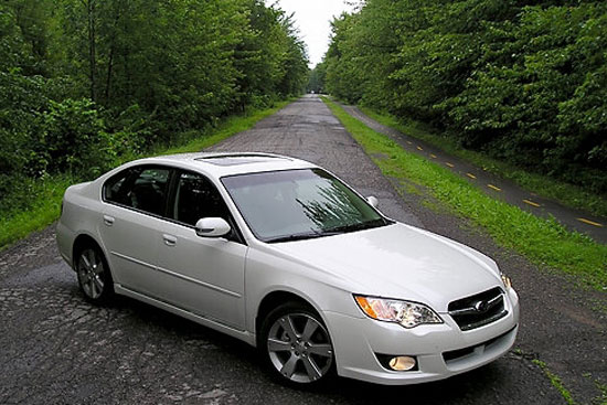 2009 Subaru Legacy - Ảnh: Auto123.