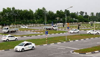 Các điểm đào tạo lái xe bị ‘sờ gáy’