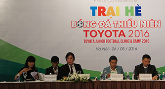 Khởi động "Trại hè bóng thiếu niên Toyota 2016"