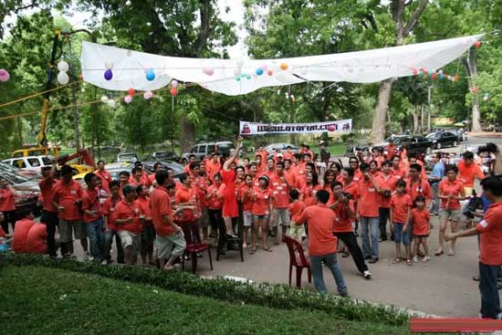 Mọi cơ sở vật chất đều do c&aacute;c th&agrave;nh vi&ecirc;n tự đ&oacute;ng g&oacute;p v&agrave; thực hiện.