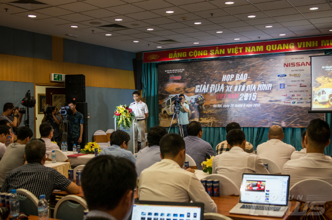 hop bao cong bo quotgiai dua xe oto dia hinh viet nam 2015quot