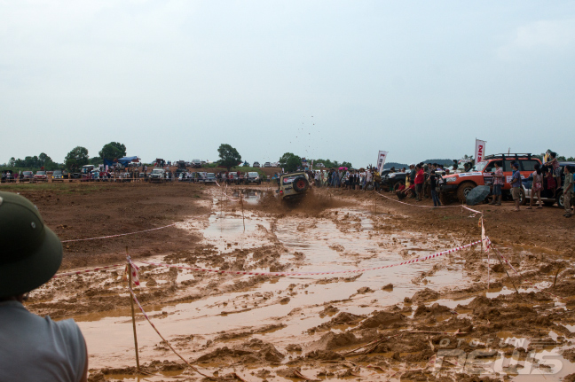 ngay dau voc 2015 ruc lua vauot at