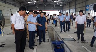 Trung tâm đăng kiểm yêu cầu khách không để sẵn tiền trên xe