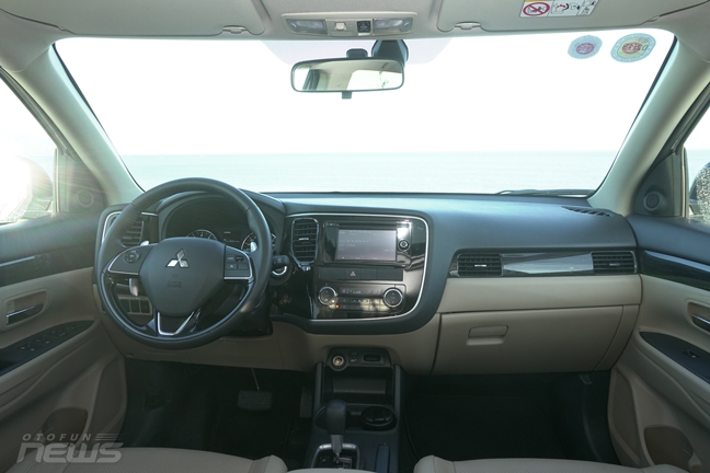 video kham pha nhanh mistubishi outlander 2016