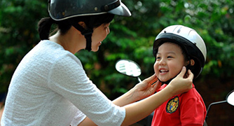 Văn hoá giao thông trẻ em từ “tấm gương” người lớn