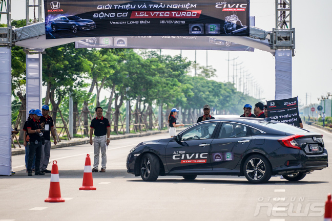 honda civic 2016 tim lai dam me
