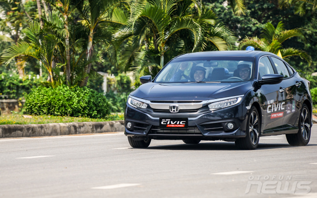 honda civic 2016 tim lai dam me