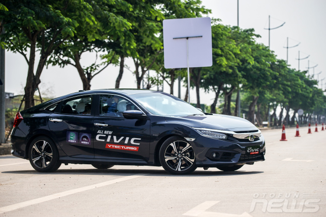 honda civic 2016 tim lai dam me