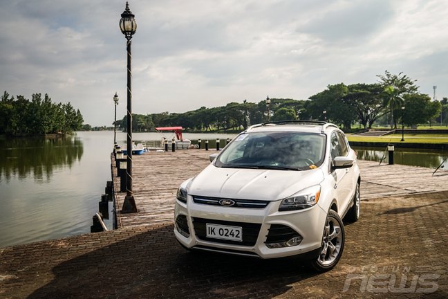 Một ngày rong ruổi với Ford Escape hoàn toàn mới mot ngay rong ruoi voi ford escape hoan toan moi