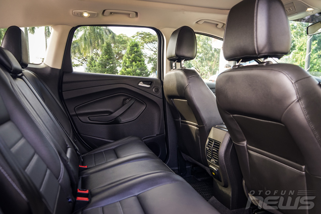 Một ngày rong ruổi với Ford Escape hoàn toàn mới mot ngay rong ruoi voi ford escape hoan toan moi