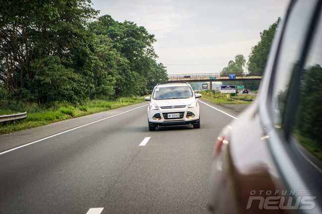 Một ngày rong ruổi với Ford Escape hoàn toàn mới mot ngay rong ruoi voi ford escape hoan toan moi