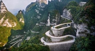 Những tuyến đường khiến tay lái lụa cũng toát mồ hôi