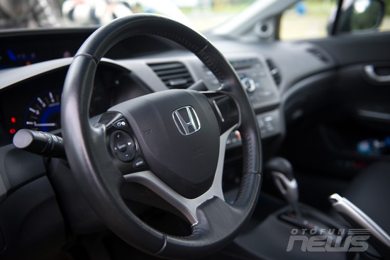 honda civic mot lan nhin lai