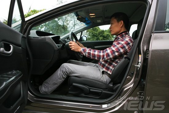honda civic mot lan nhin lai