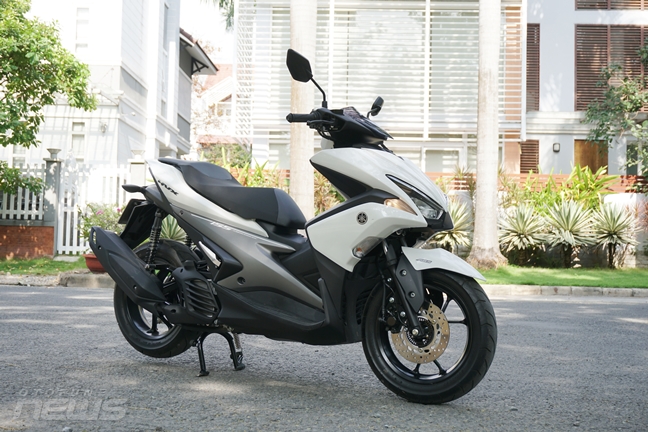 can canh nvx 155 mau xe tay ga moi cua yamaha