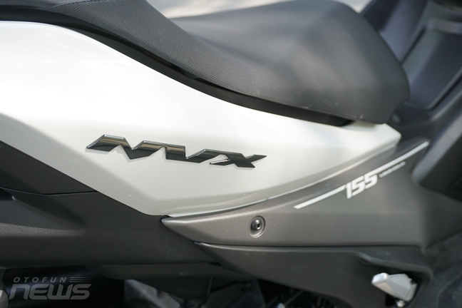 can canh nvx 155 mau xe tay ga moi cua yamaha