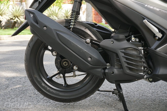 can canh nvx 155 mau xe tay ga moi cua yamaha
