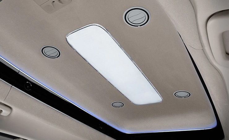 Kia ra mắt minivan Sedona như 'phòng khách di động' giá 1,3 tỉ Kia ra mắt minivan Sedona như 'phòng khách di động' giá 1,3 tỉ