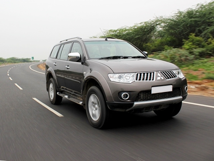 Review một chiếc Pajero Sport đời đầu Review một chiếc Pajero Sport đời đầu