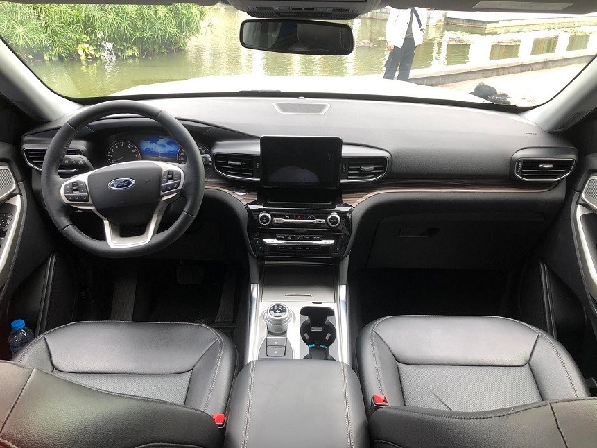 Giá lăn bánh Ford Explorer 2022 vừa ra mắt