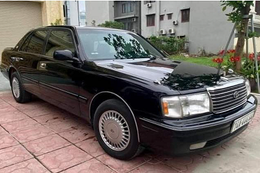 Toyota Crown 24 tuổi biển Toyota Crown 24 tuổi biển