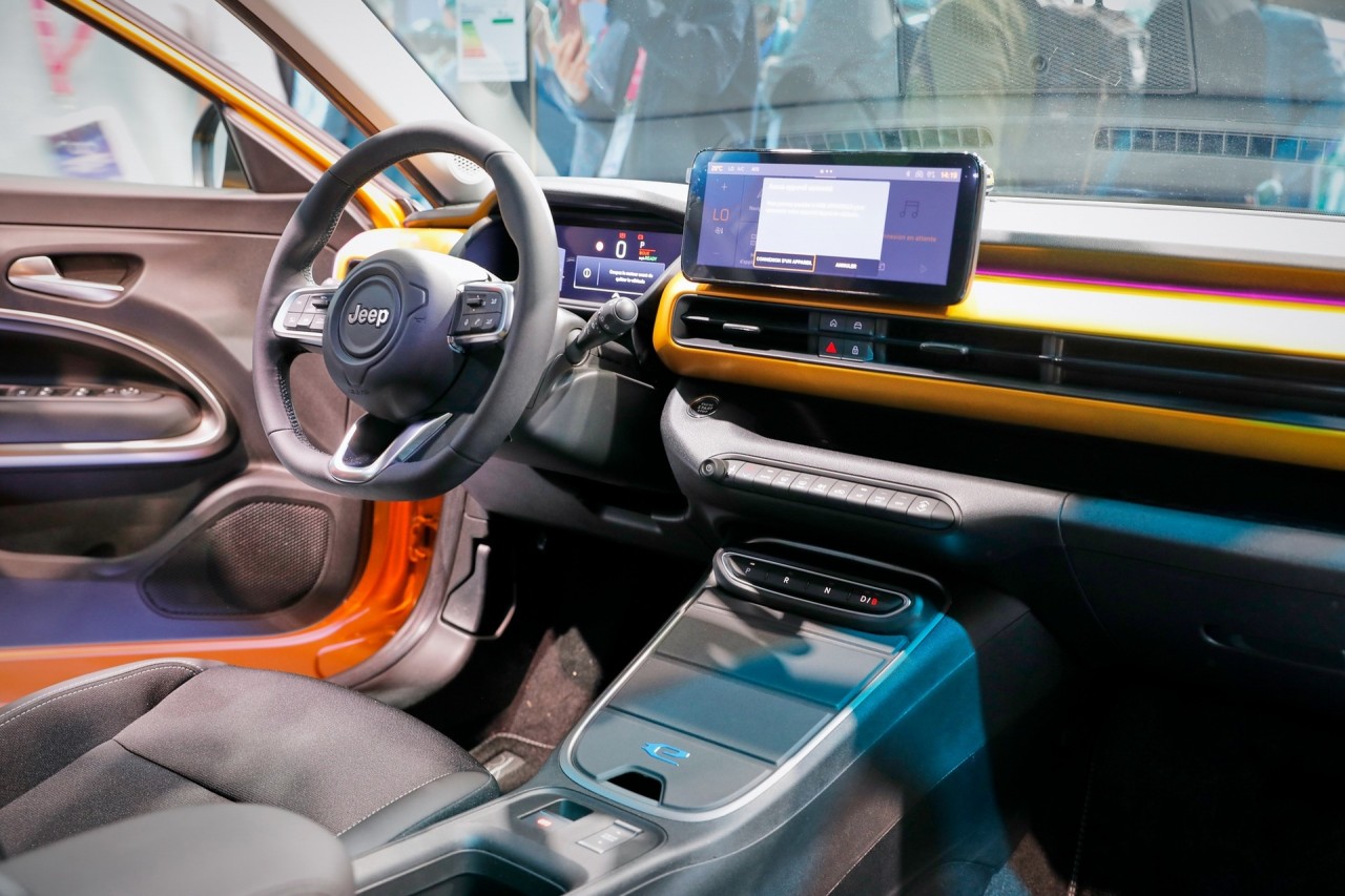 Chi tiết Jeep Avenger - SUV điện giành giải Xe của năm 2023 tại châu Âu Chi tiết Jeep Avenger - SUV điện giành giải Xe của năm 2023 tại châu Âu