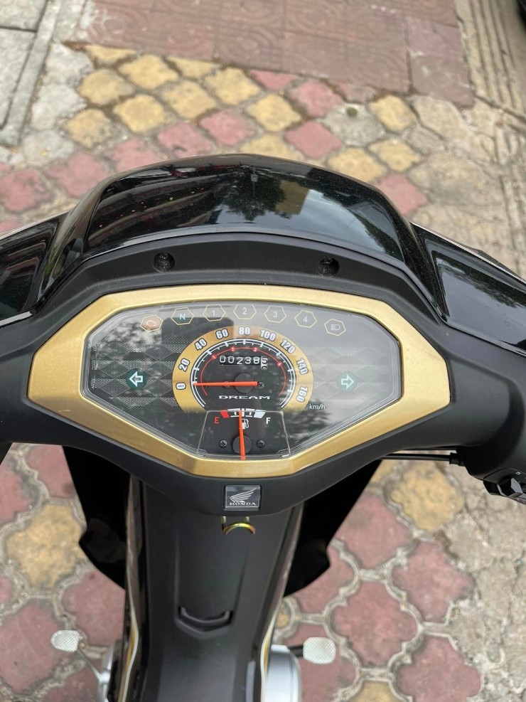 Chiêm ngưỡng hình ảnh Honda Dream 2023 sắp bán tại Việt Nam Chiêm ngưỡng hình ảnh Honda Dream 2023 sắp bán tại Việt Nam
