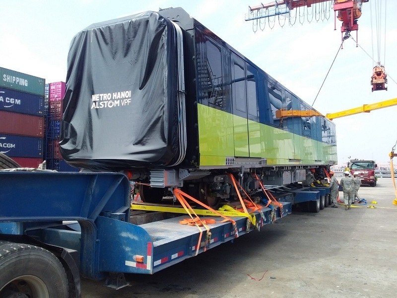 Đoàn tàu thứ hai tuyến Nhổn - Ga Hà Nội về Việt Nam Đoàn tàu thứ hai tuyến Nhổn - Ga Hà Nội về Việt Nam