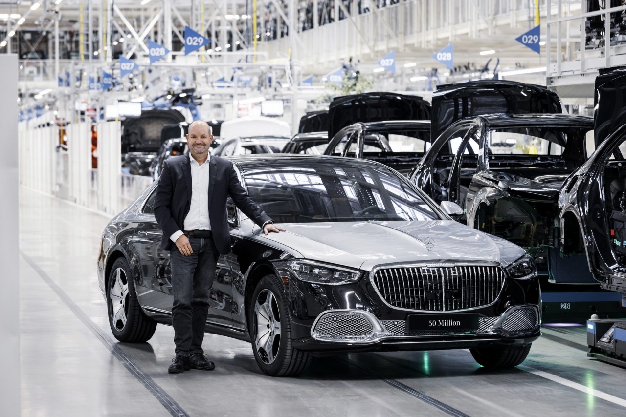 Mercedes-Benz xuất xưởng xe thứ 50 triệu Mercedes-Benz xuất xưởng xe thứ 50 triệu