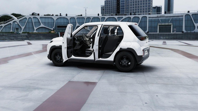 Xe gầm cao tí hon Hyundai Casper có thêm phiên bản xe van
