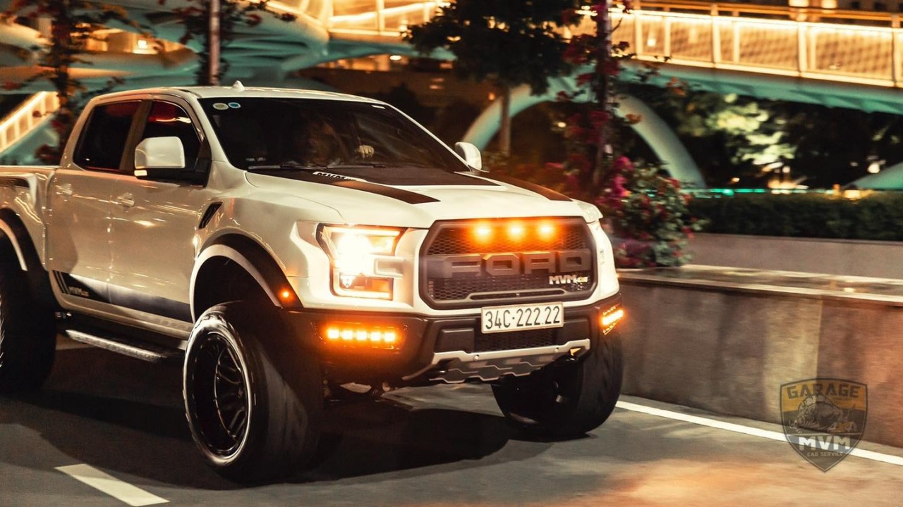 Những chiếc Ford Ranger trúng biển ngũ quý tăng giá gấp ba Những chiếc Ford Ranger trúng biển ngũ quý tăng giá gấp ba