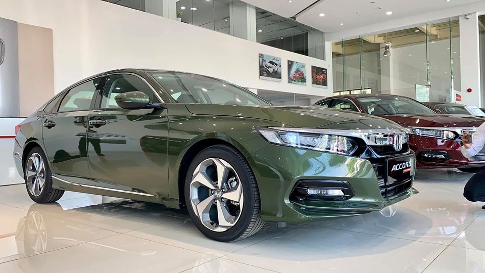 Cận cảnh Honda Accord màu xanh độc nhất tại Việt Nam ca n ca nh honda accord ma u xanh do c nhat ta i vie t nam
